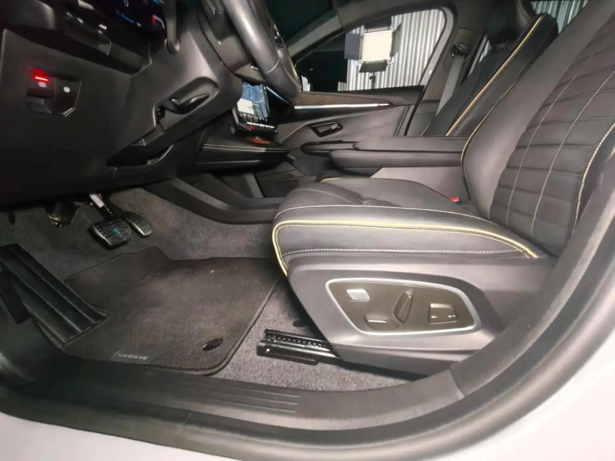 renault-megane-e-tech-2023-eletrico-0cc