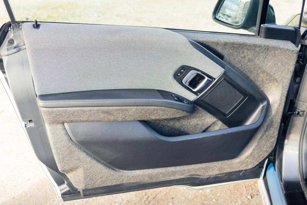 bmw-i3-94-ah-rex-2018-hibrido-a-gasolina-647cc
