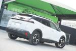 peugeot-e-2008-2025-eletrico-0cc