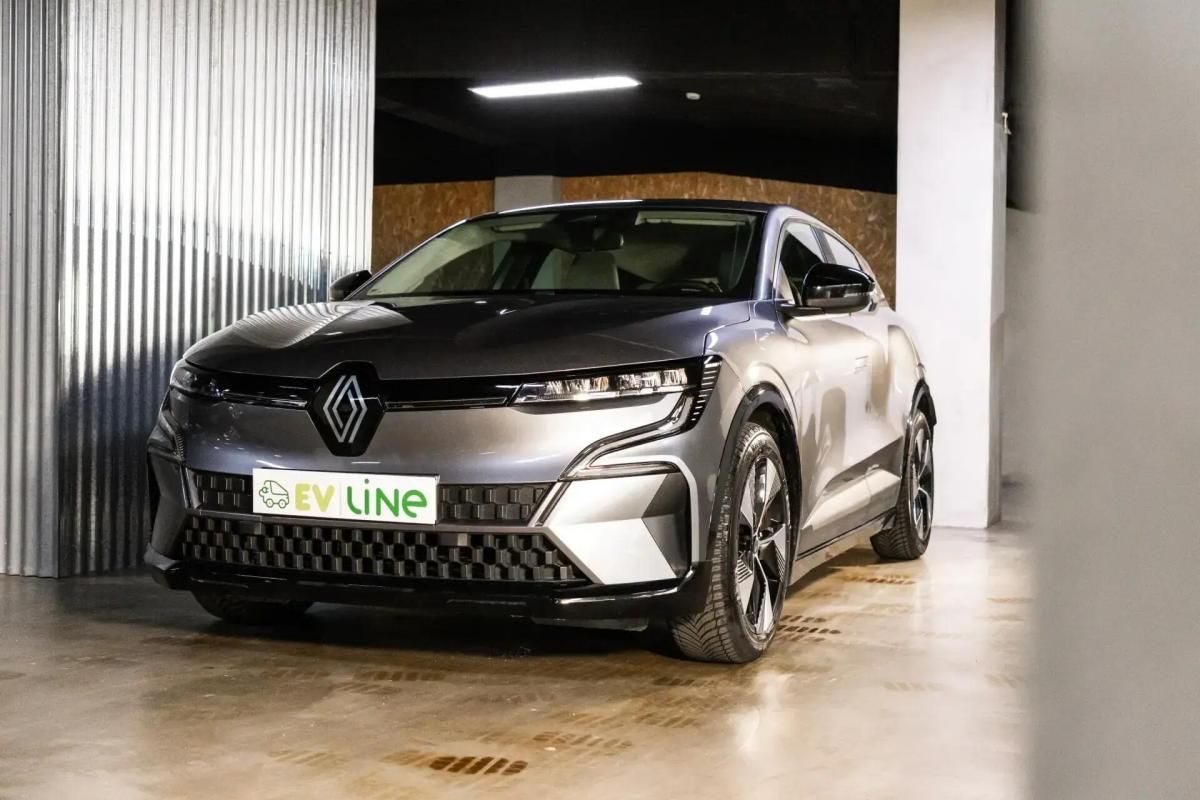 renault-megane-e-tech-2022-eletrico-0cc