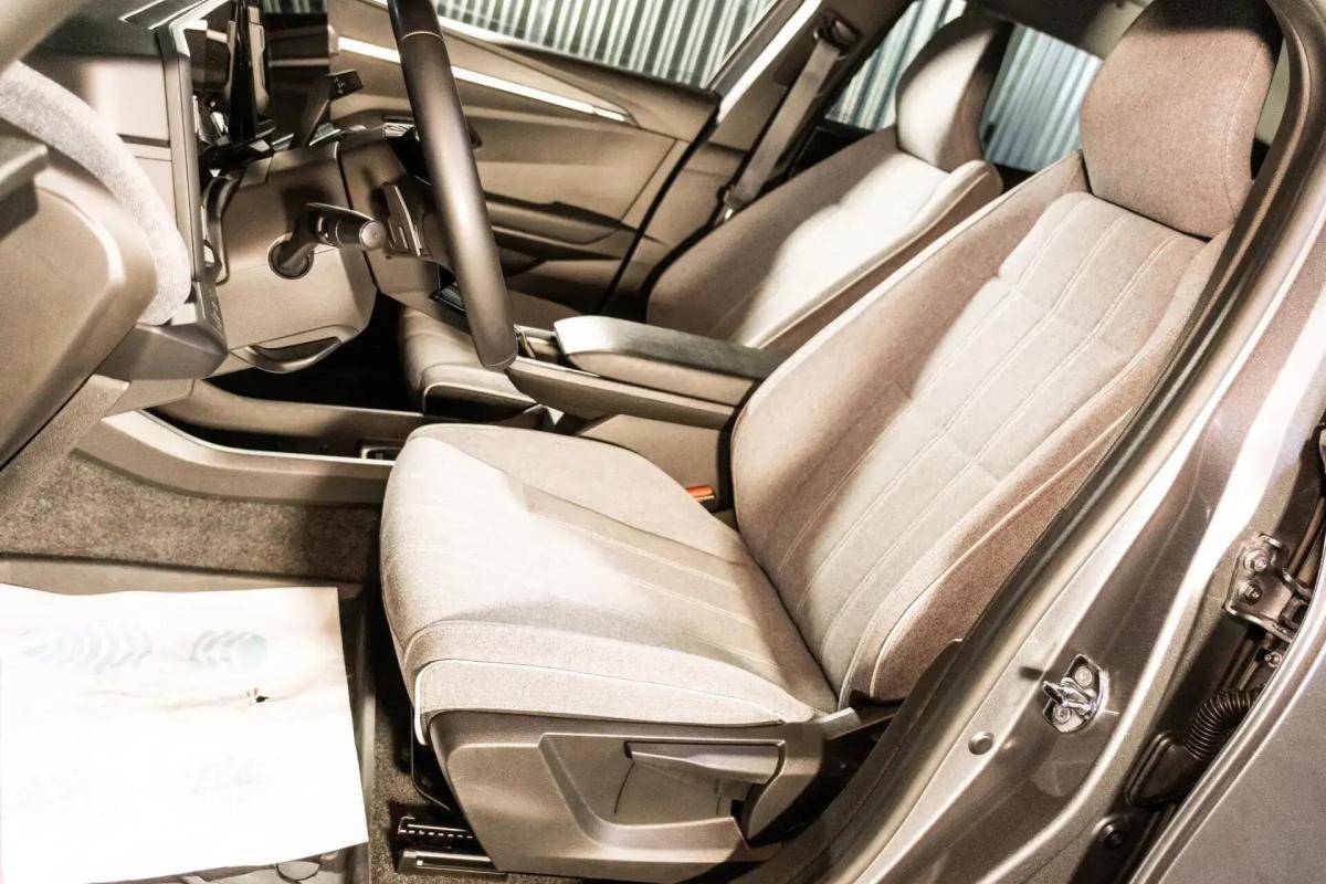 renault-megane-e-tech-2022-eletrico-0cc
