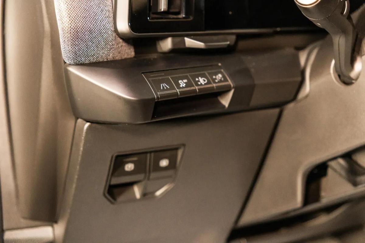 renault-megane-e-tech-2022-eletrico-0cc