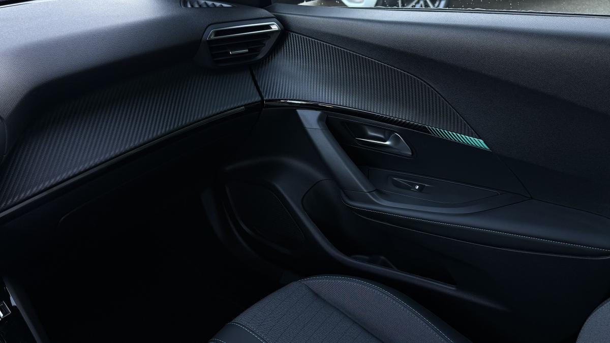 peugeot-e-2008-2023-eletrico-0cc