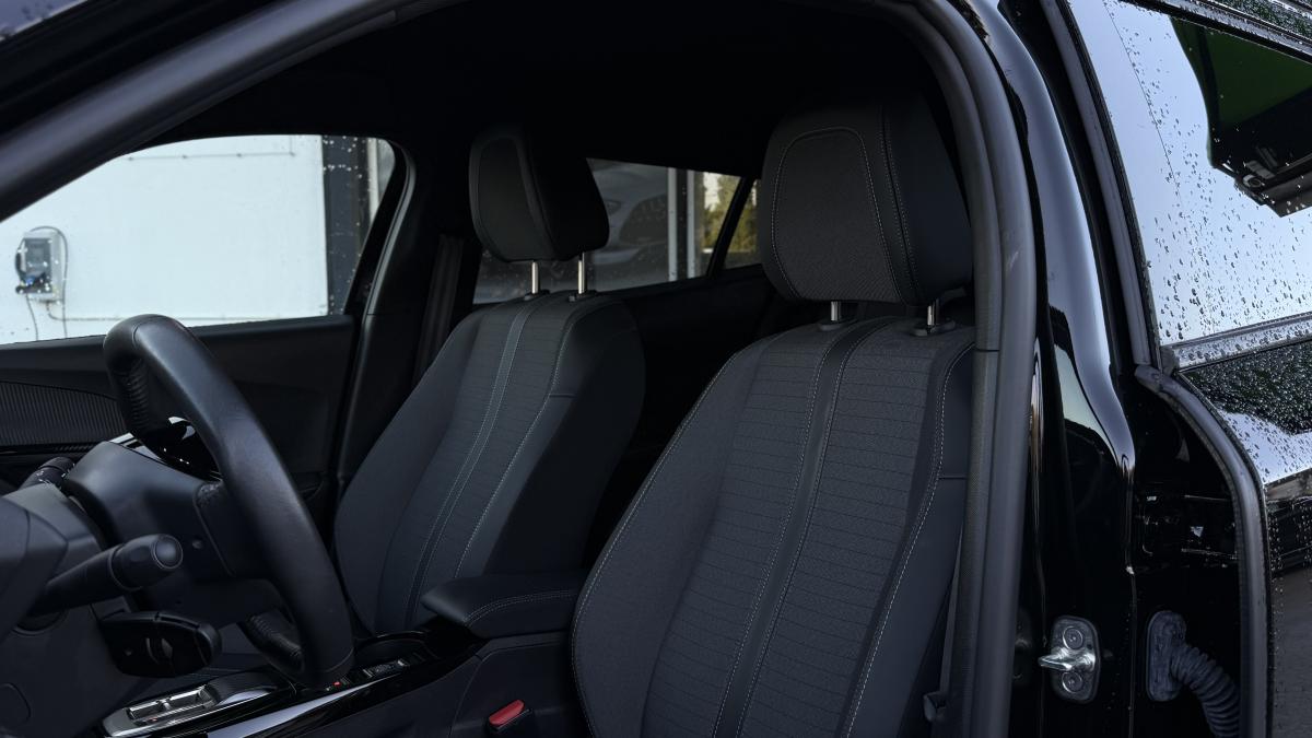 peugeot-e-2008-2023-eletrico-0cc