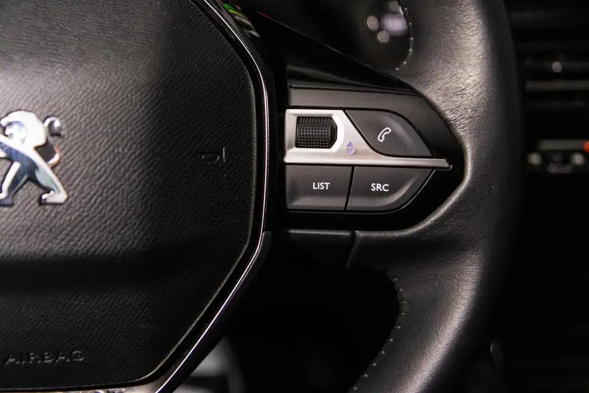 peugeot-e-208-2022-eletrico-0cc