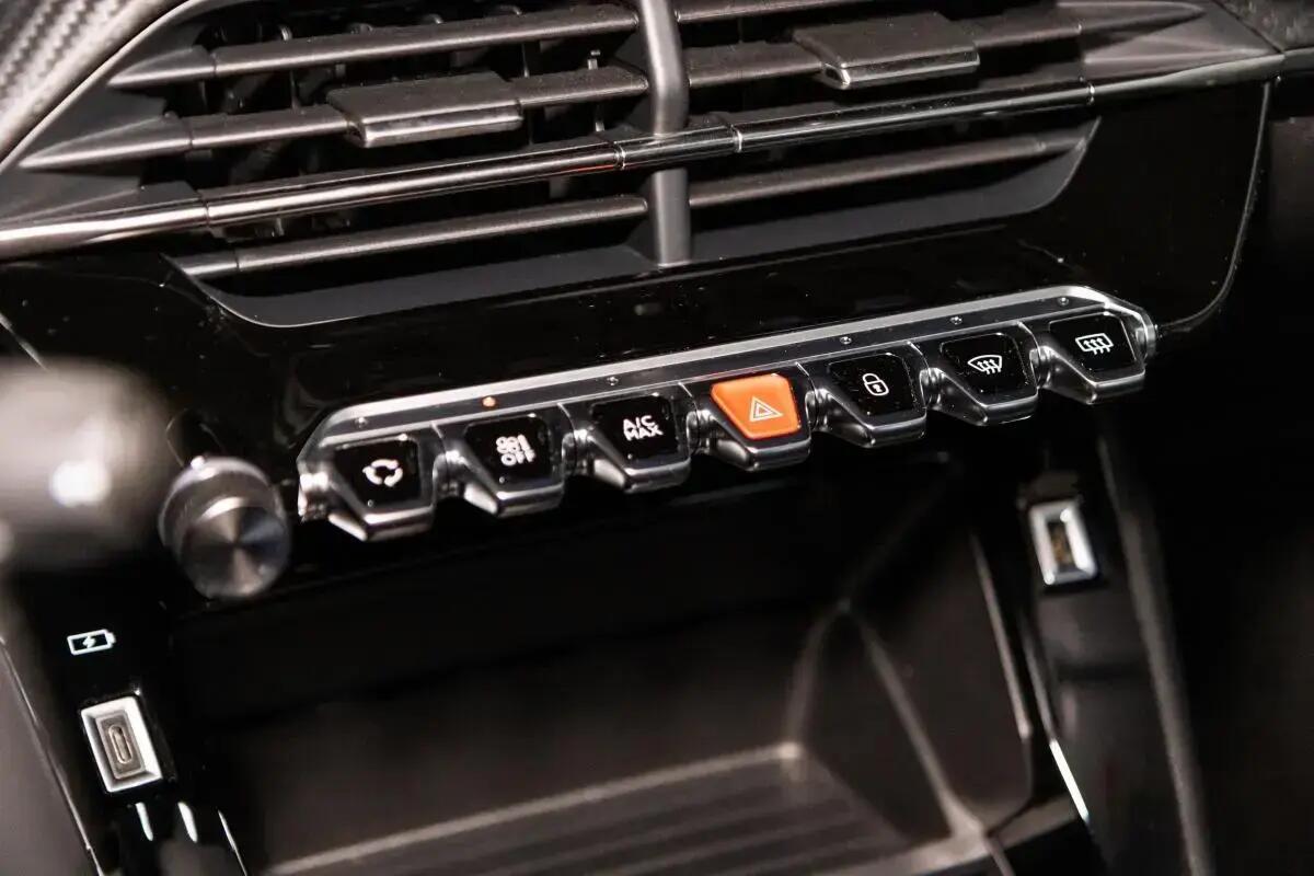peugeot-e-208-2022-eletrico-0cc