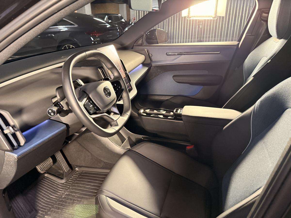 volvo-ex30-2024-eletrico-0cc