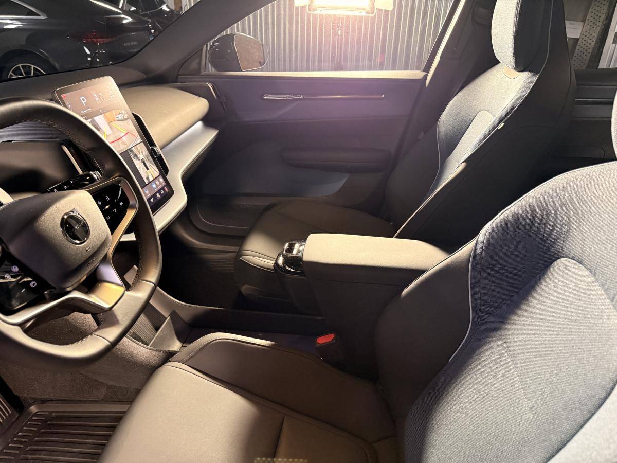volvo-ex30-2024-eletrico-0cc