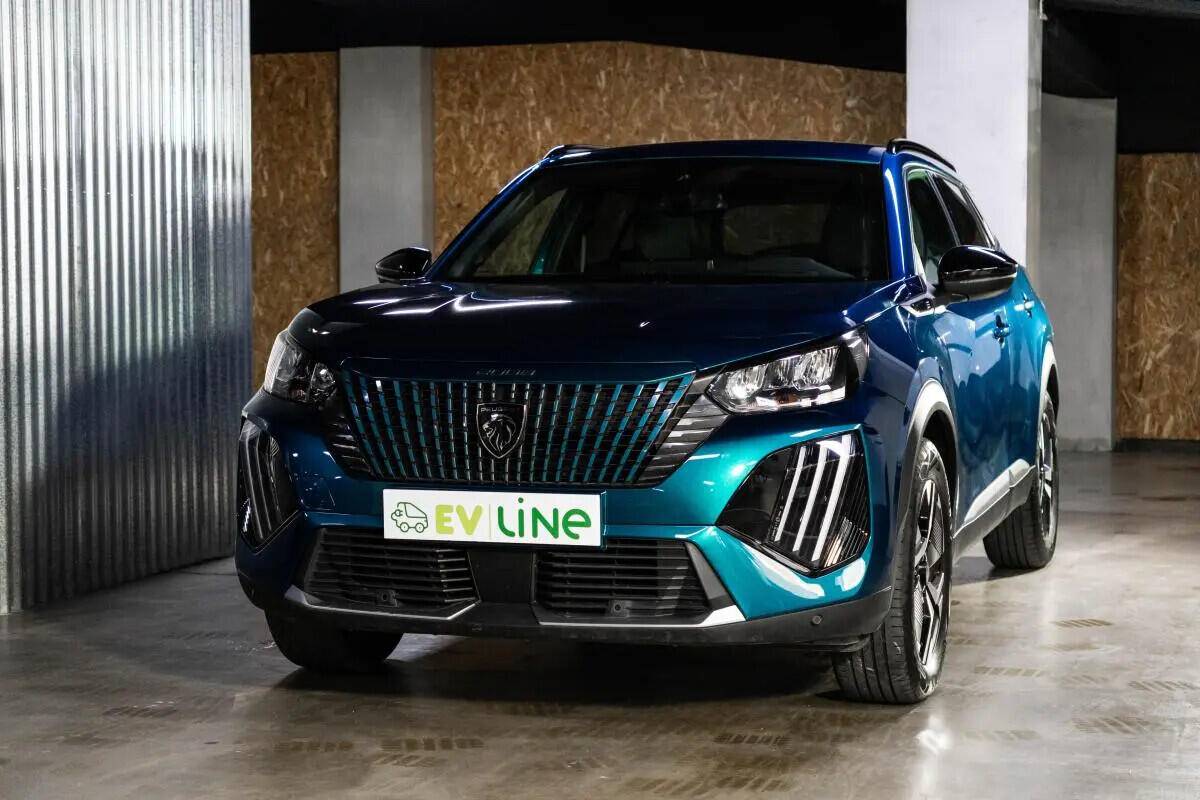 peugeot-e-2008-2025-eletrico-0cc