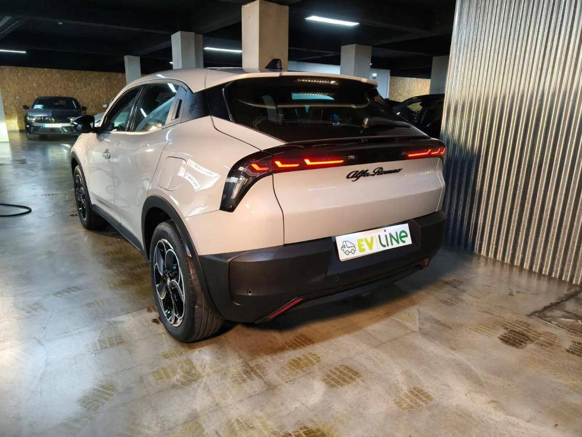 alfa-romeo-junior-2025-eletrico-0cc