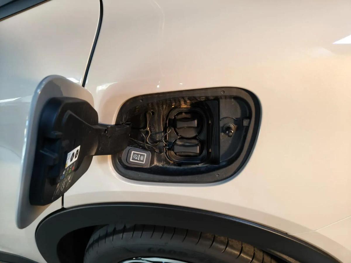 alfa-romeo-junior-2025-eletrico-0cc