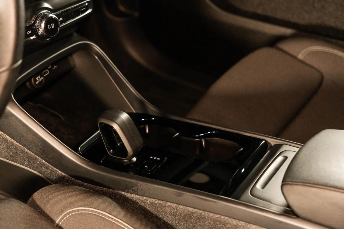 volvo-c40-2023-eletrico-0cc