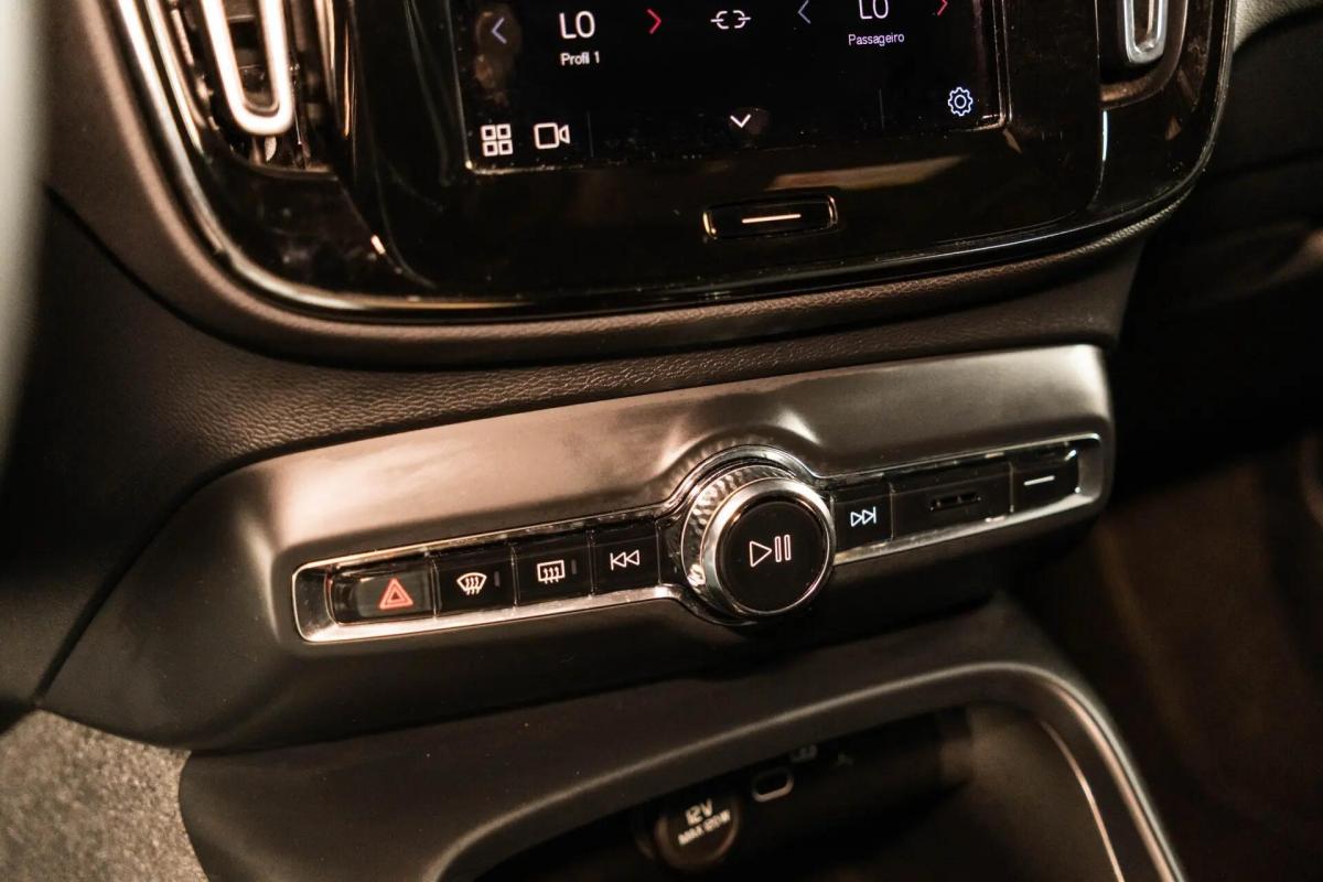 volvo-c40-2023-eletrico-0cc