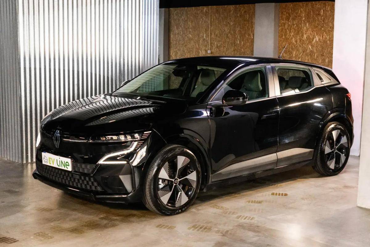 renault-megane-e-tech-2022-eletrico-0cc