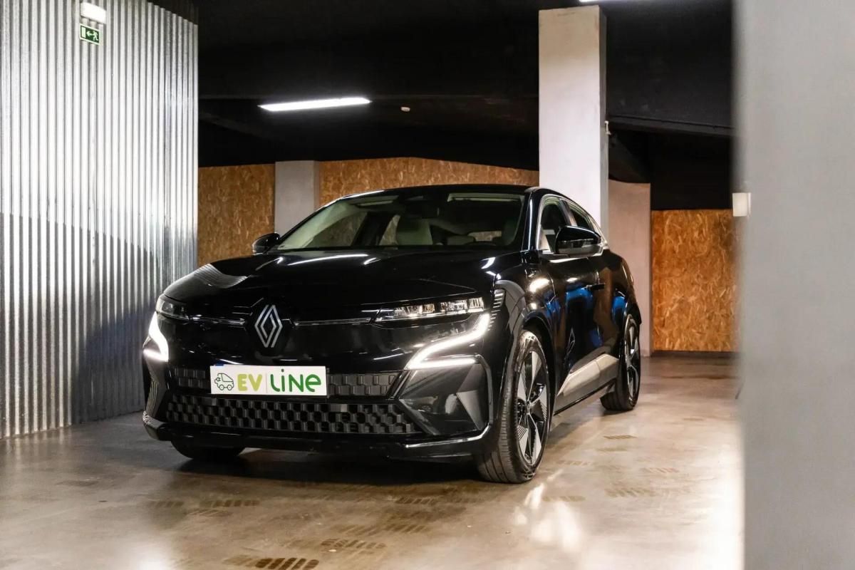 renault-megane-e-tech-2022-eletrico-0cc