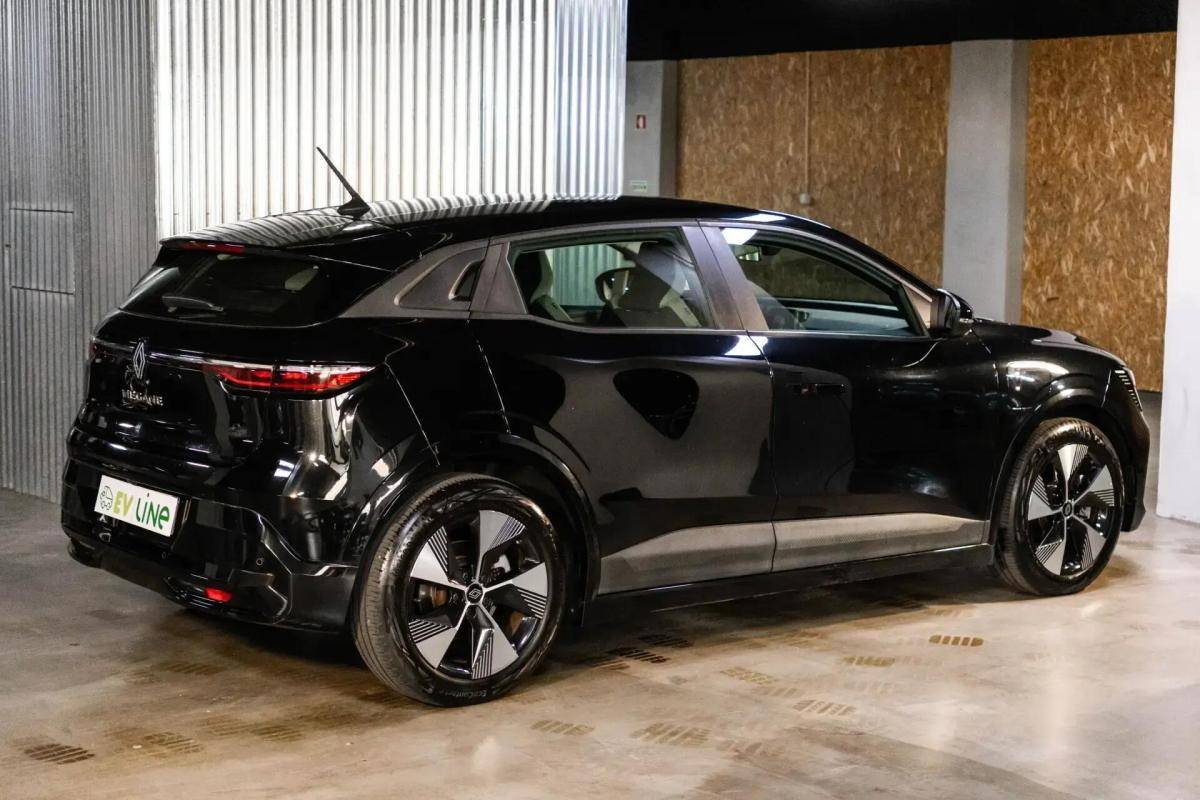 renault-megane-e-tech-2022-eletrico-0cc