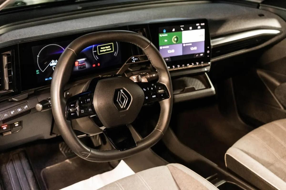 renault-megane-e-tech-2022-eletrico-0cc