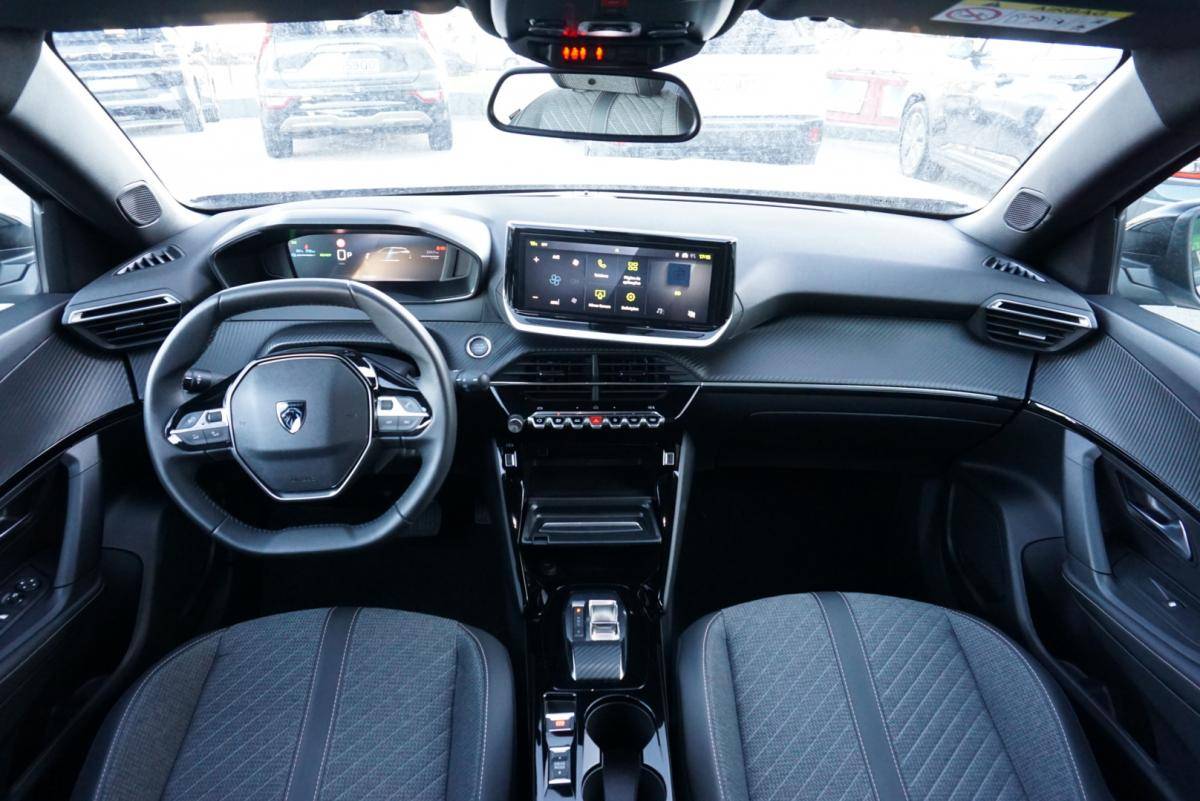 peugeot-e-2008-2025-eletrico-0cc