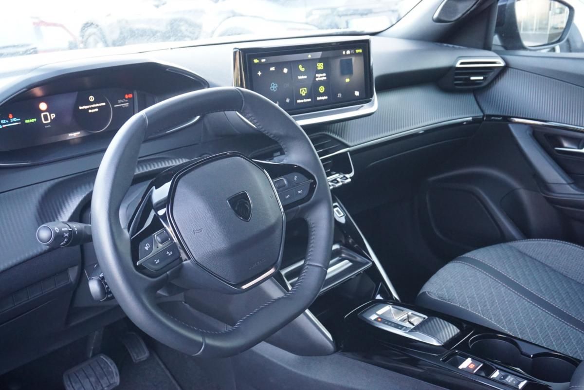 peugeot-e-2008-2025-eletrico-0cc