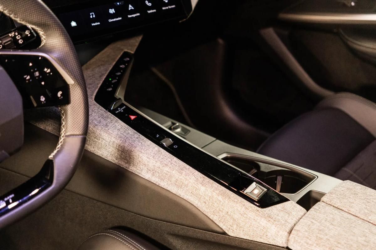 peugeot-5008-2025-eletrico-0cc