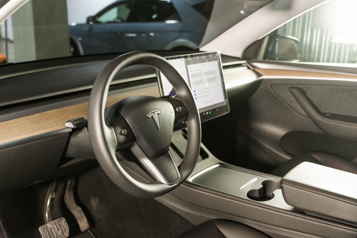 tesla-model-y-2023-eletrico-0cc