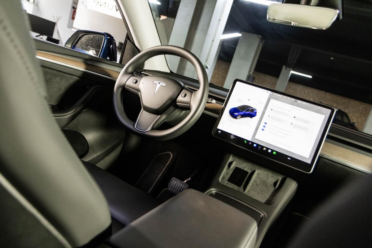 tesla-model-y-2023-eletrico-0cc
