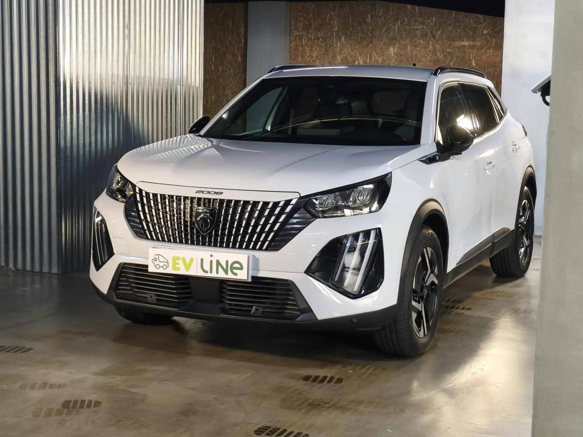 peugeot-e-2008-2025-eletrico-0cc