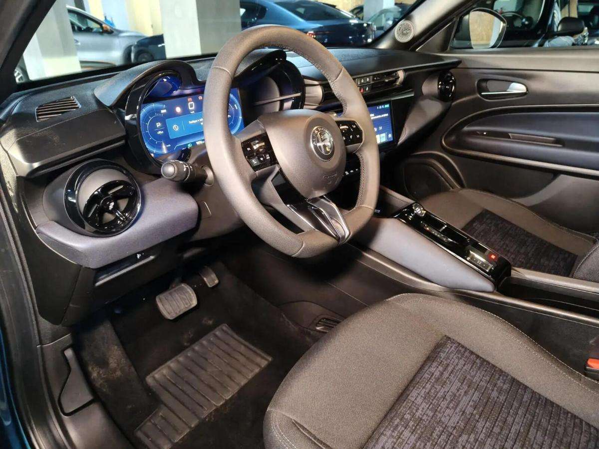alfa-romeo-junior-2025-eletrico-0cc