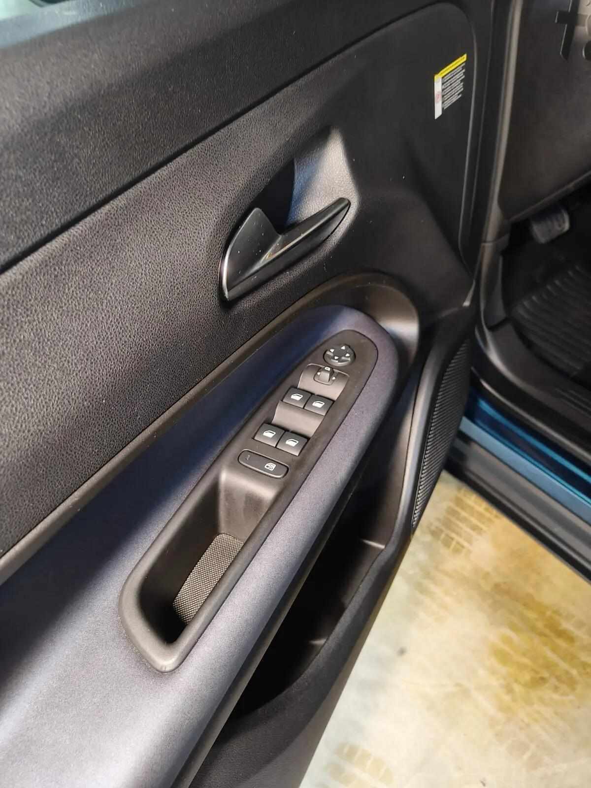 alfa-romeo-junior-2025-eletrico-0cc