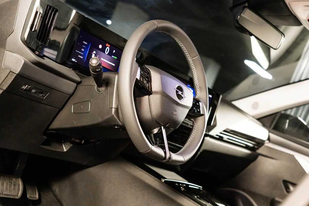 opel-astra-sport-tourer-2024-eletrico-0cc