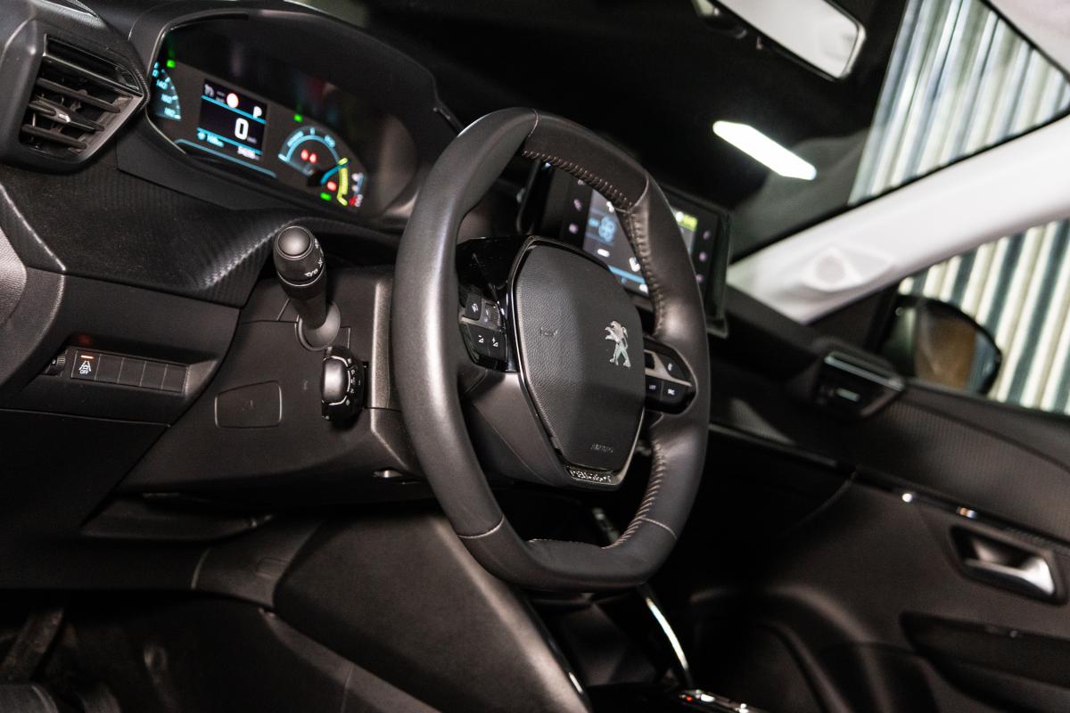 peugeot-e-208-2022-eletrico-0cc
