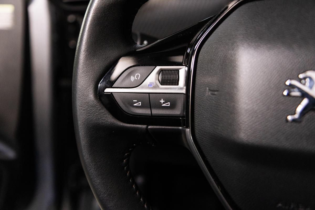peugeot-e-208-2022-eletrico-0cc