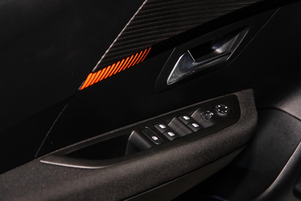 peugeot-e-208-2022-eletrico-0cc