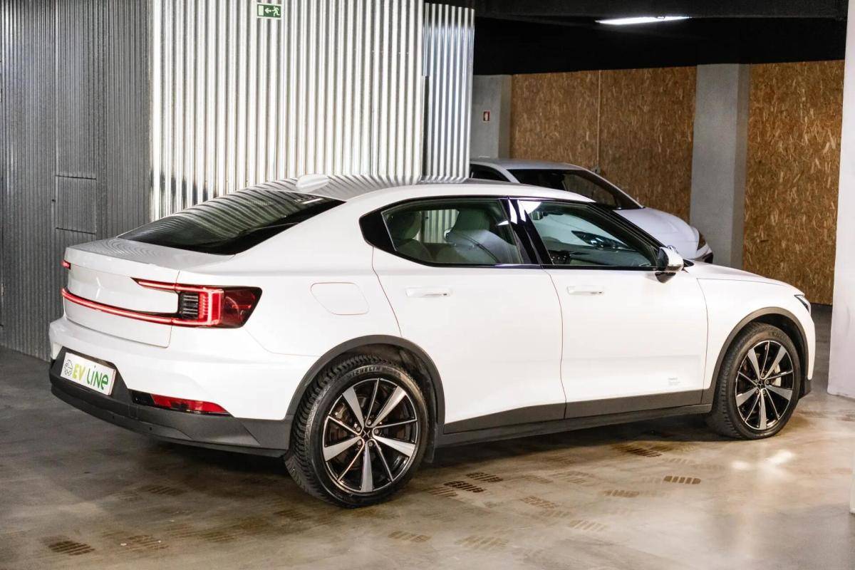 polestar-2-2023-eletrico-0cc