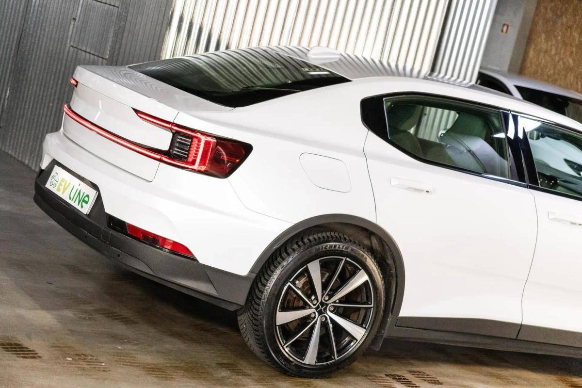 polestar-2-2023-eletrico-0cc
