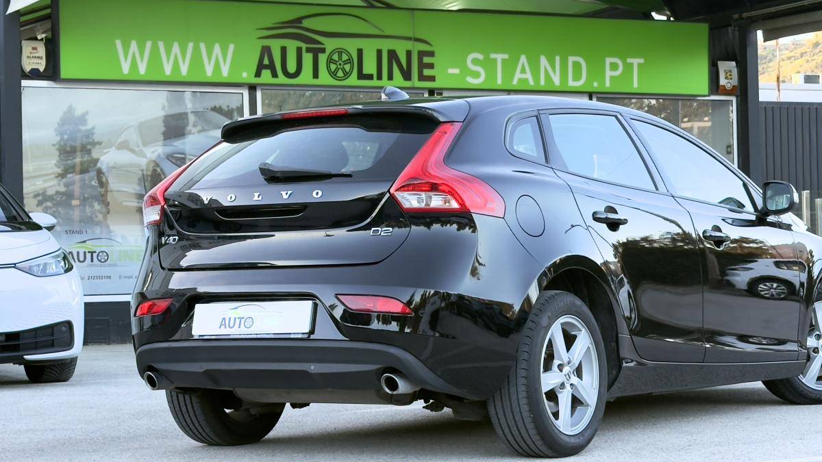 volvo-v40-2018-diesel-1969cc