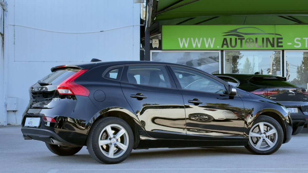 volvo-v40-2018-diesel-1969cc