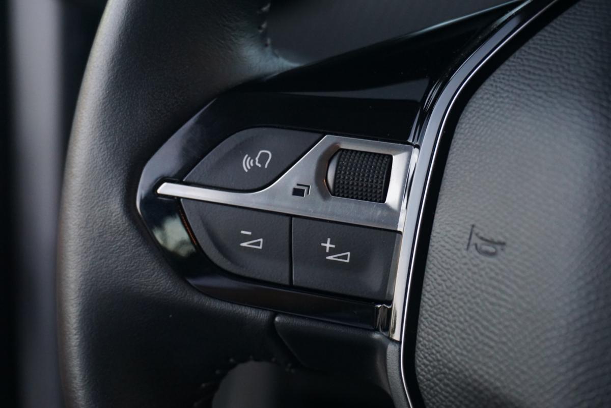 peugeot-e-208-2022-eletrico-0cc