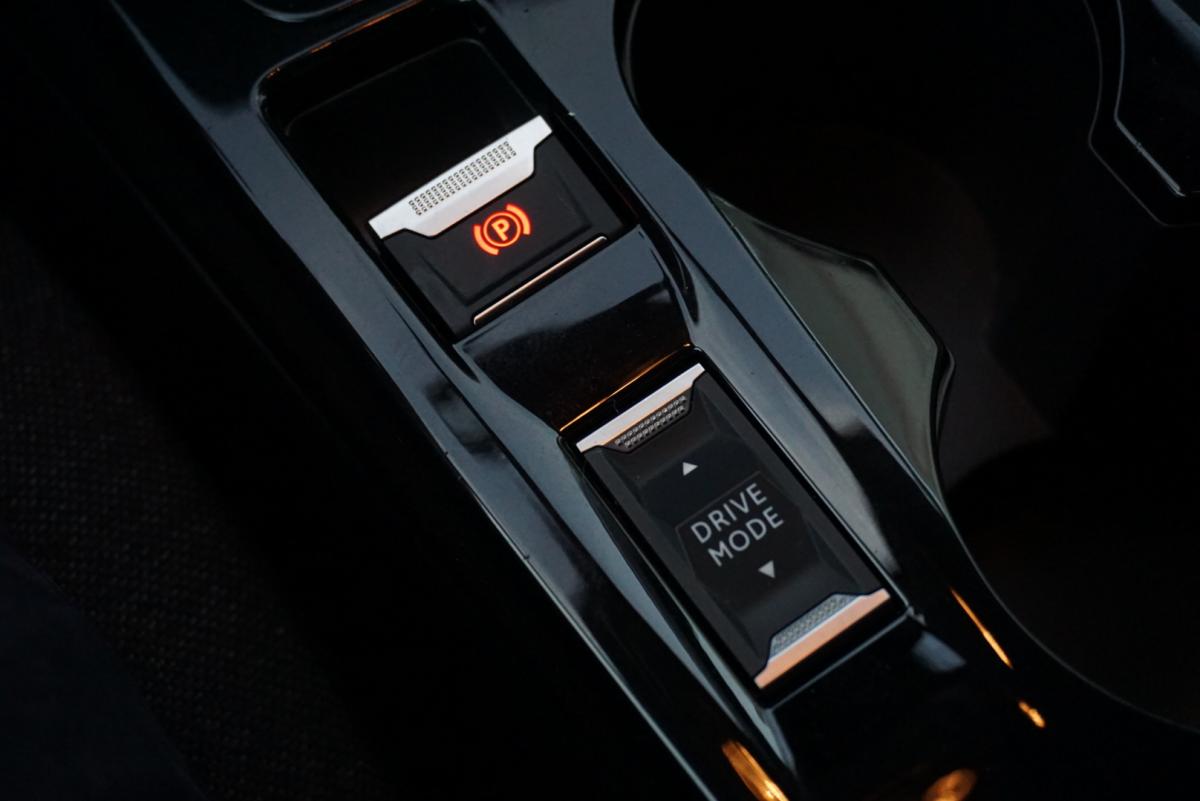 peugeot-e-208-2022-eletrico-0cc