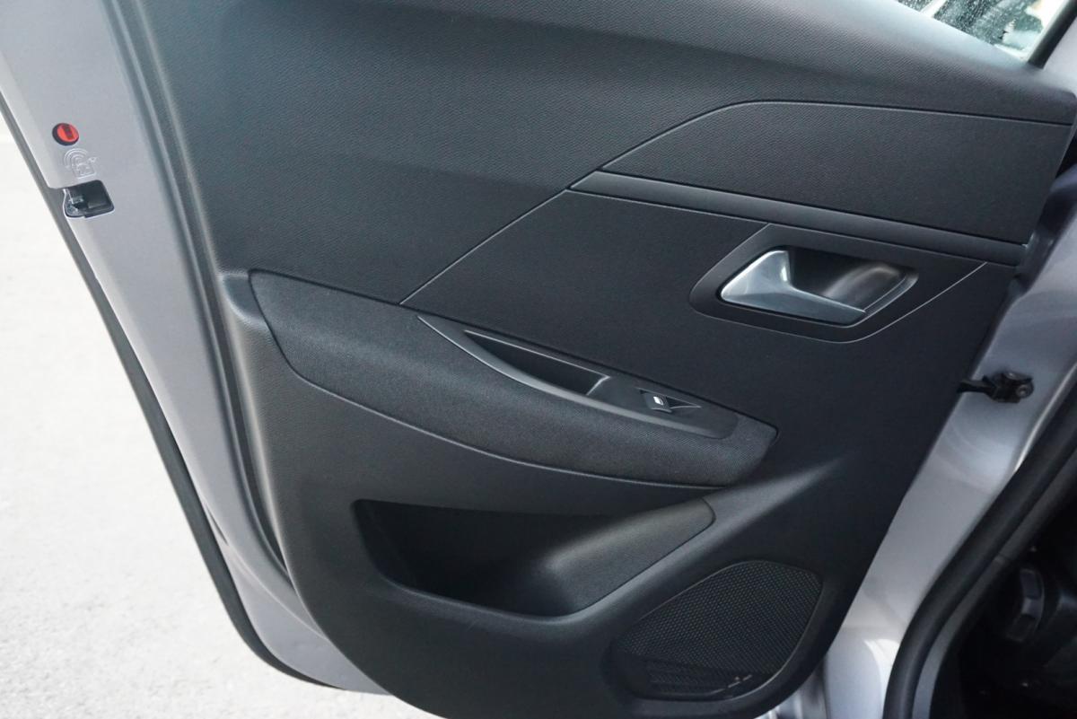 peugeot-e-208-2022-eletrico-0cc