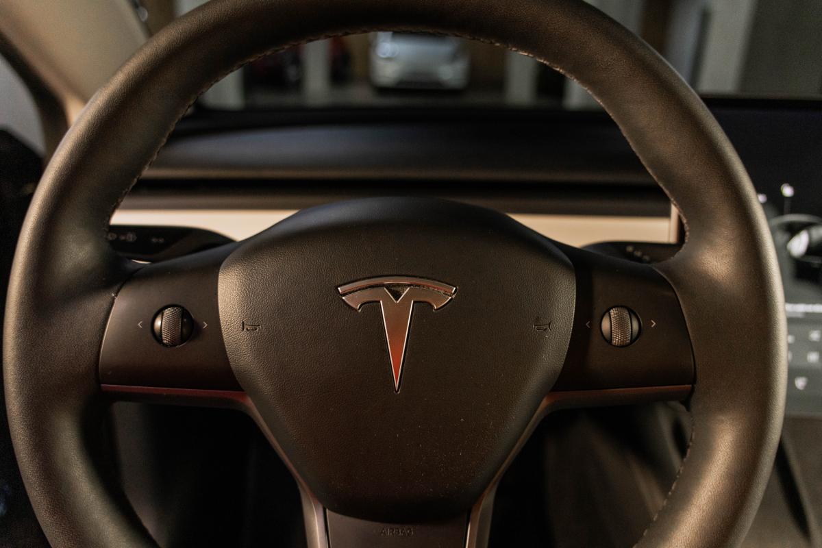 tesla-model-3-2021-eletrico-0cc