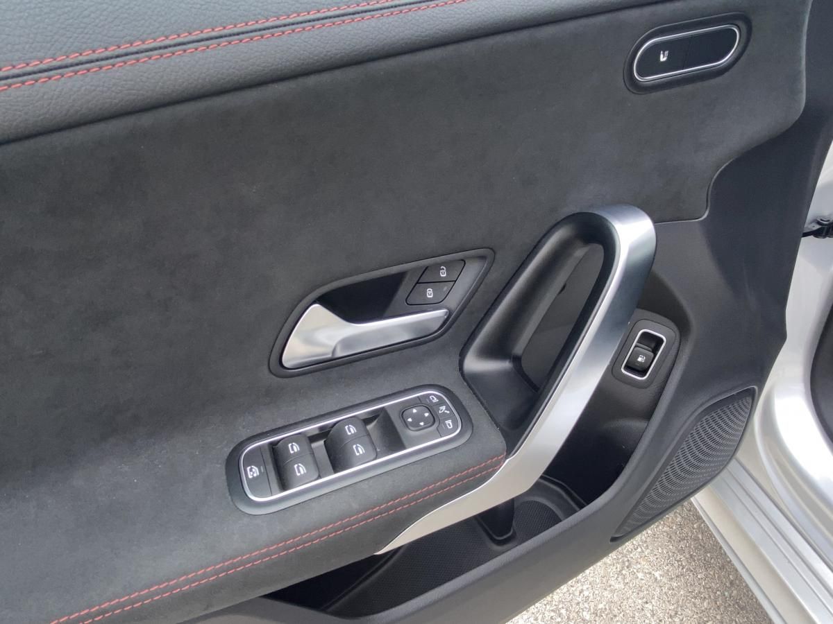 mercedes-benz-cla-2023-hibrido-a-gasolina-1332cc