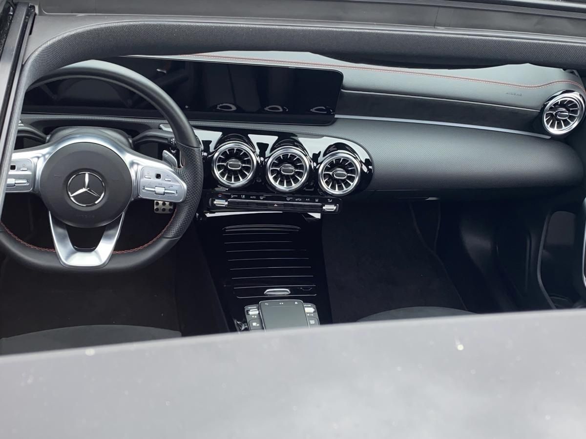 mercedes-benz-cla-2023-hibrido-a-gasolina-1332cc