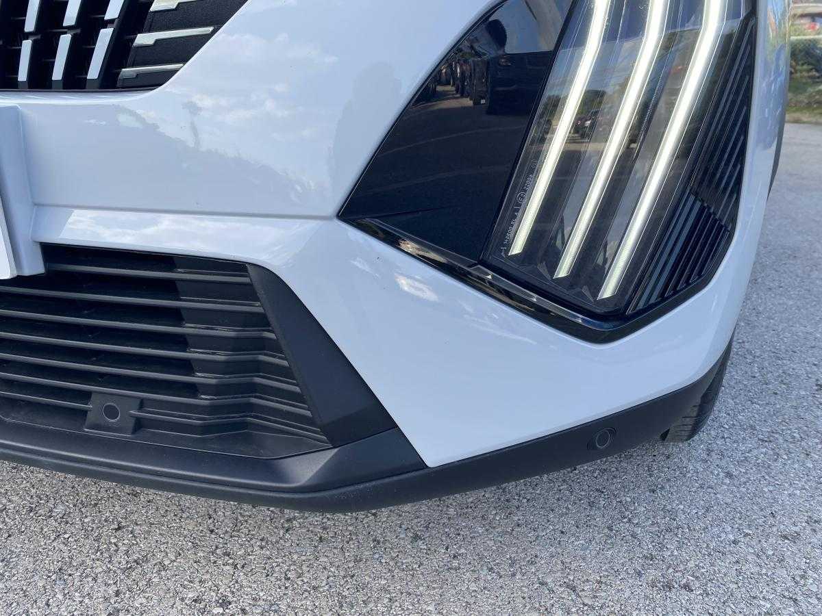 peugeot-e-2008-2025-eletrico-0cc