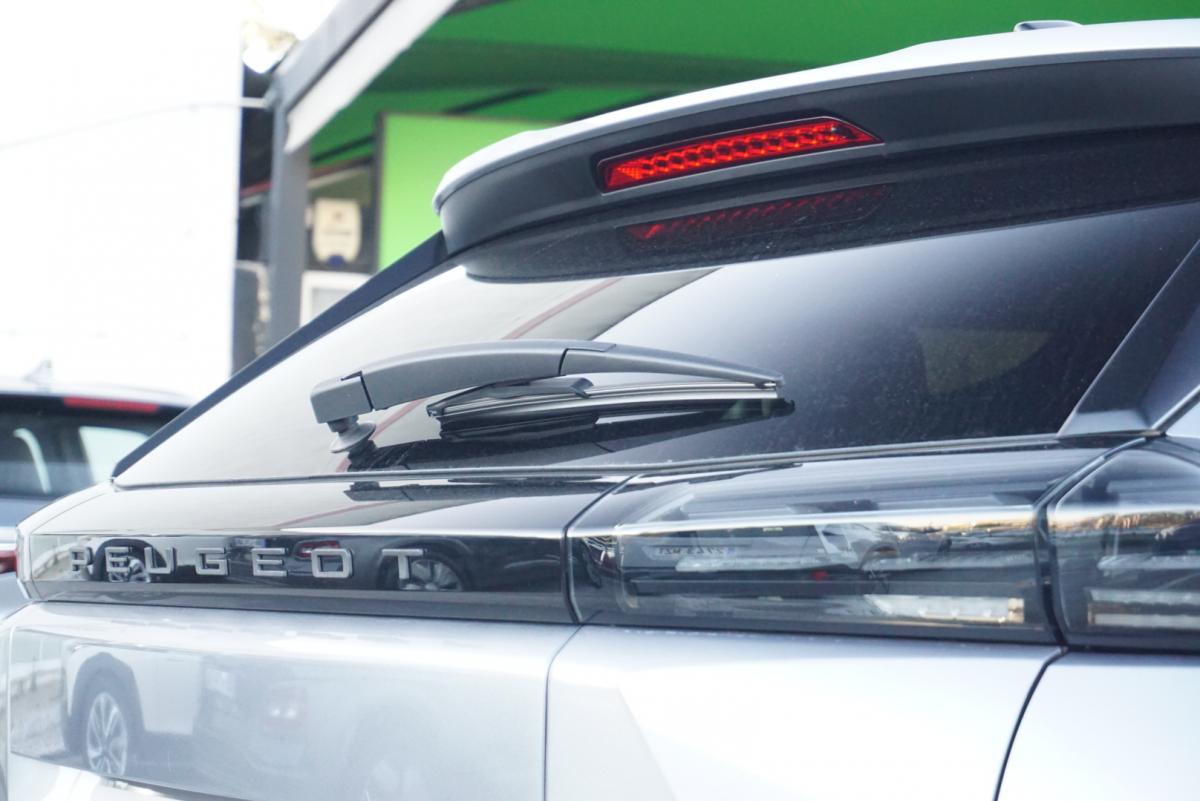 peugeot-e-2008-2025-eletrico-0cc