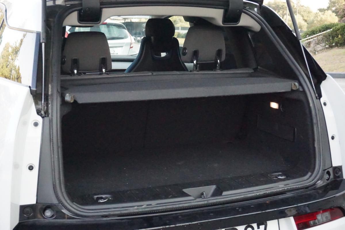 bmw-ix3-2016-hibrido-a-gasolina-647cc