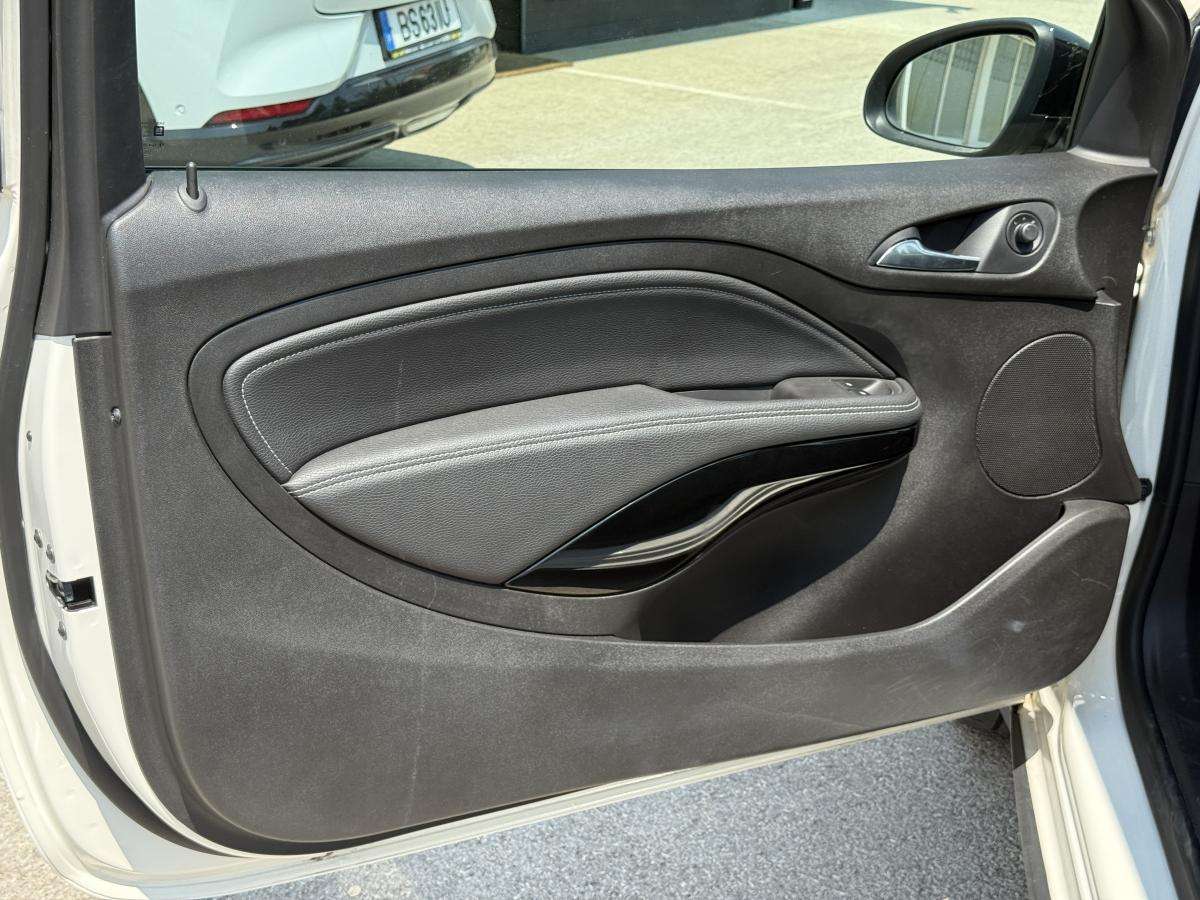 opel-adam-2019-gasolina-999cc