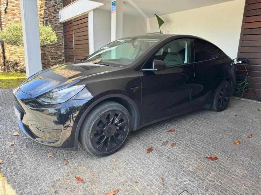 tesla-model-y-standard-range-rwd-2023-eletrico