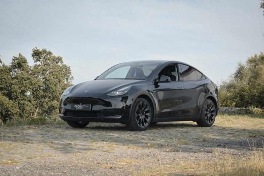 tesla-model-y-standard-range-rwd-2023-eletrico