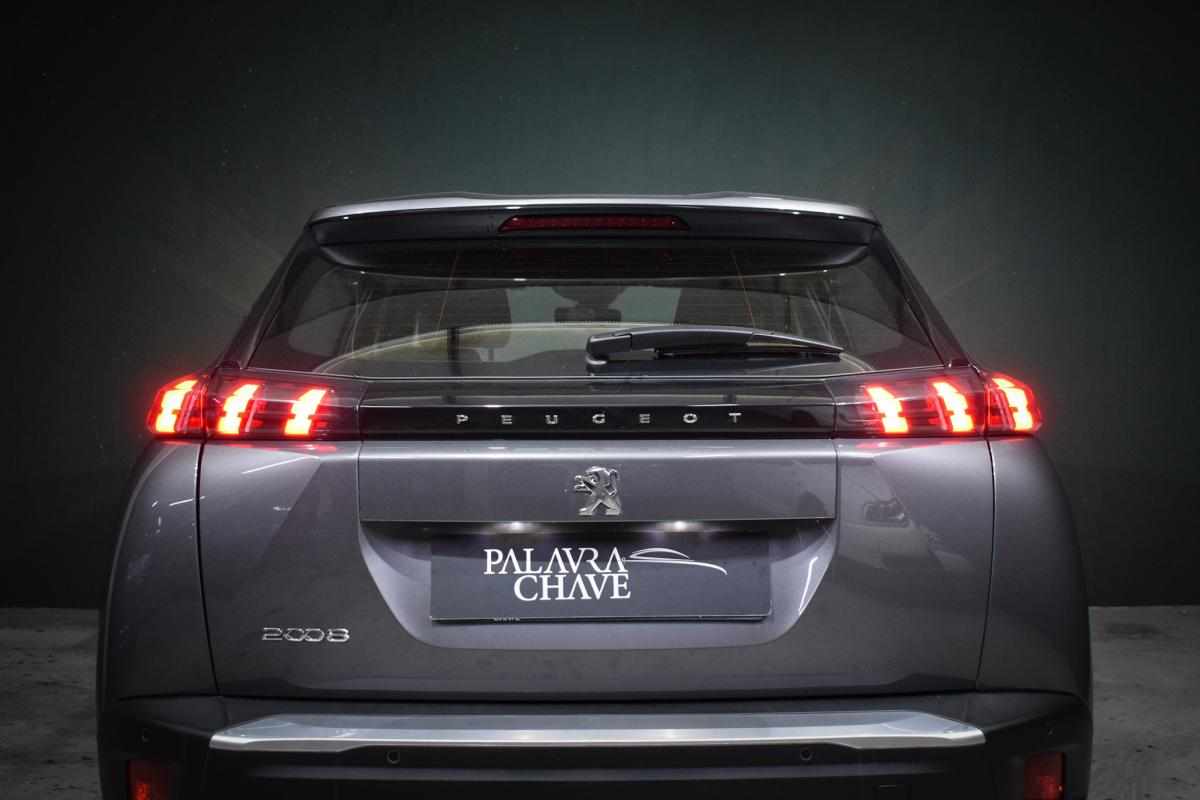 peugeot-2008-1-2-puretech-2023-gasolina-1199cc